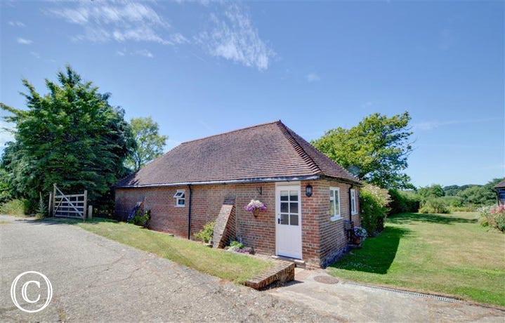 Charming converted dairy in quiet countryside location next to the owners converted barn.